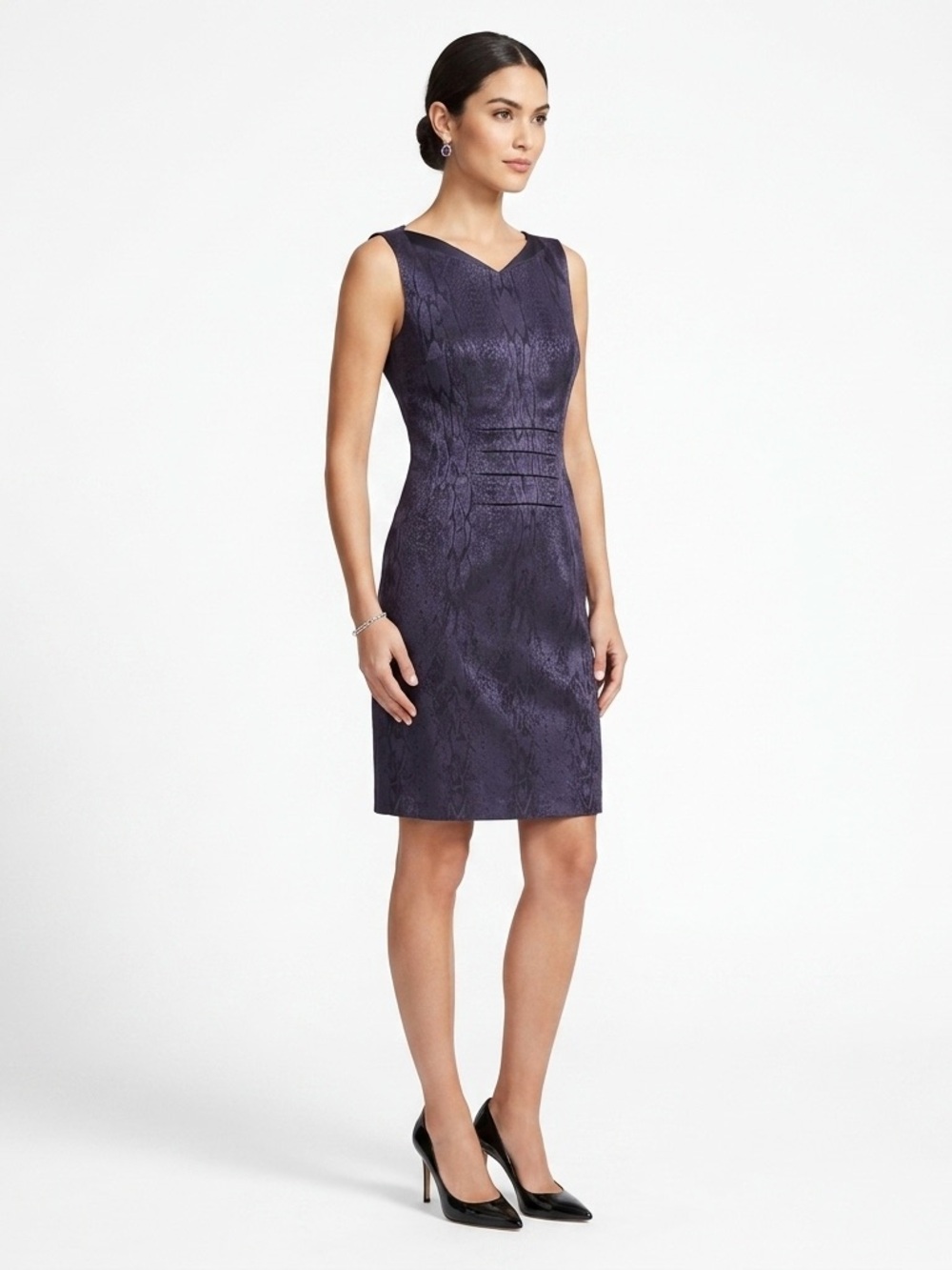 Elie Tahari Sleeveless Jacquard Sheath Dress in Deep Purple
